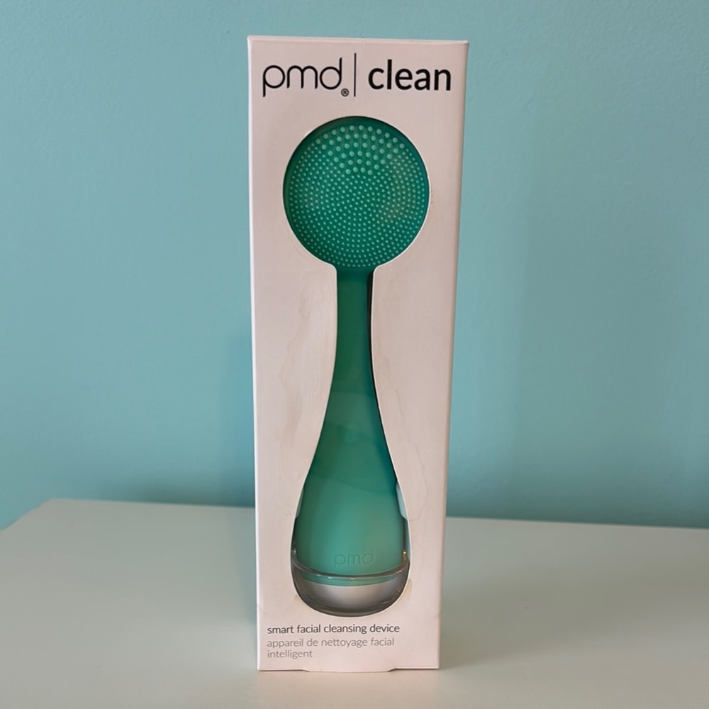 PMD Clean Smart Facial Cleansing Device